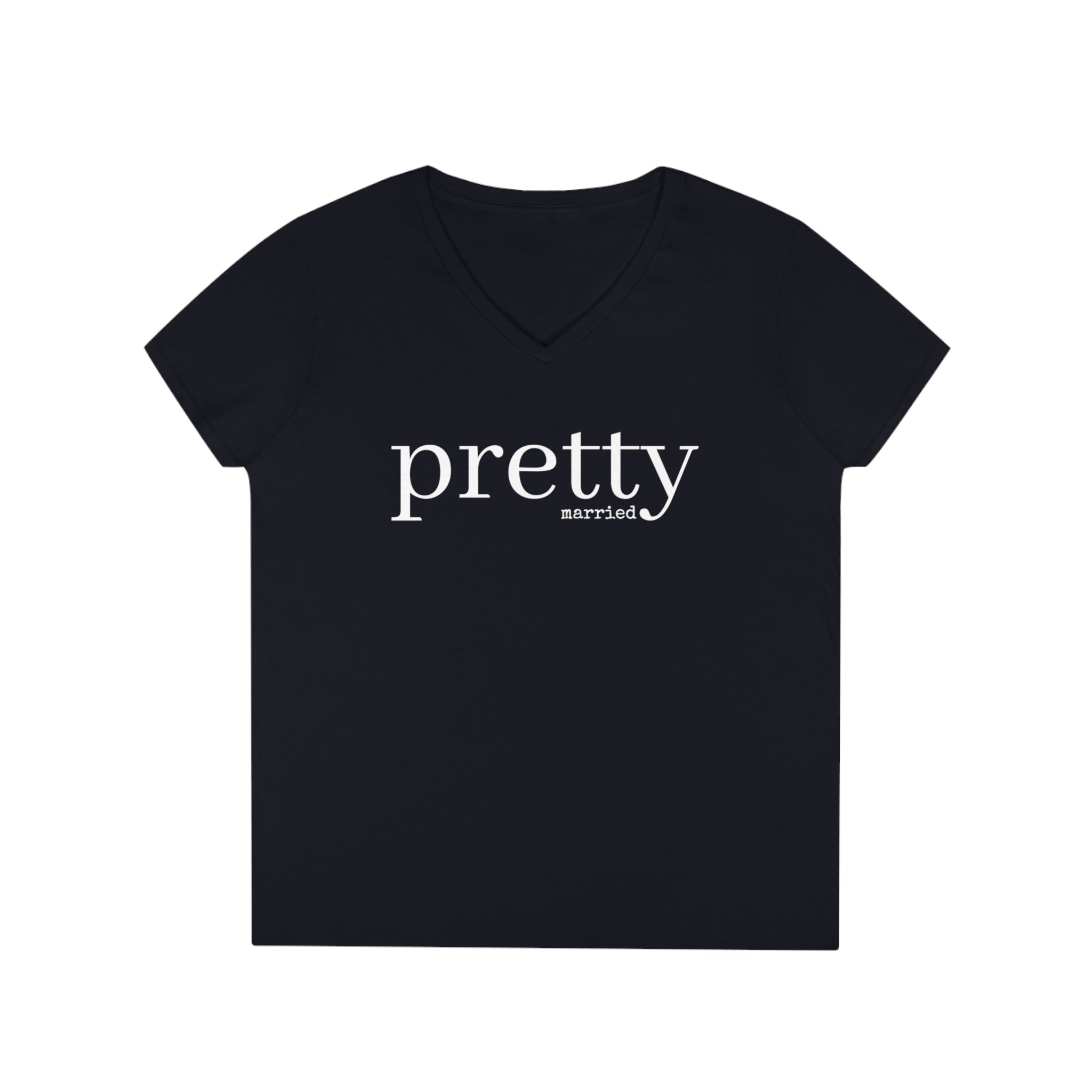 PRETTY married Women's V Neck T-shirt, Cute Graphic Tee