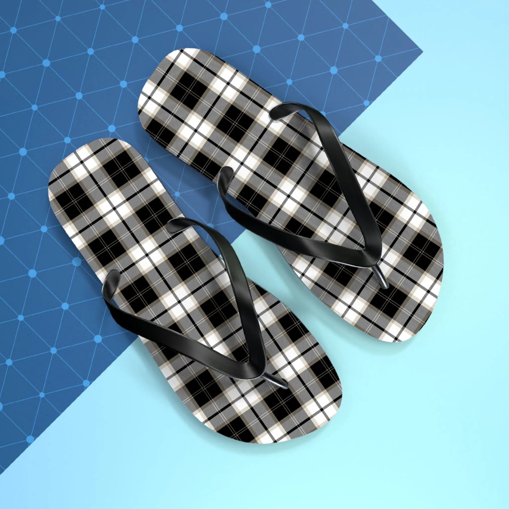  Groove Collection Black and White Plaid Flip Flops Shoes